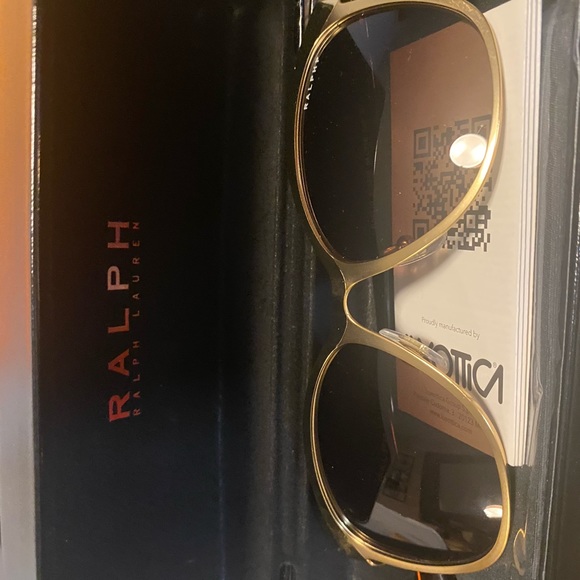 Ralph Lauren sunglasses - Picture 2 of 2